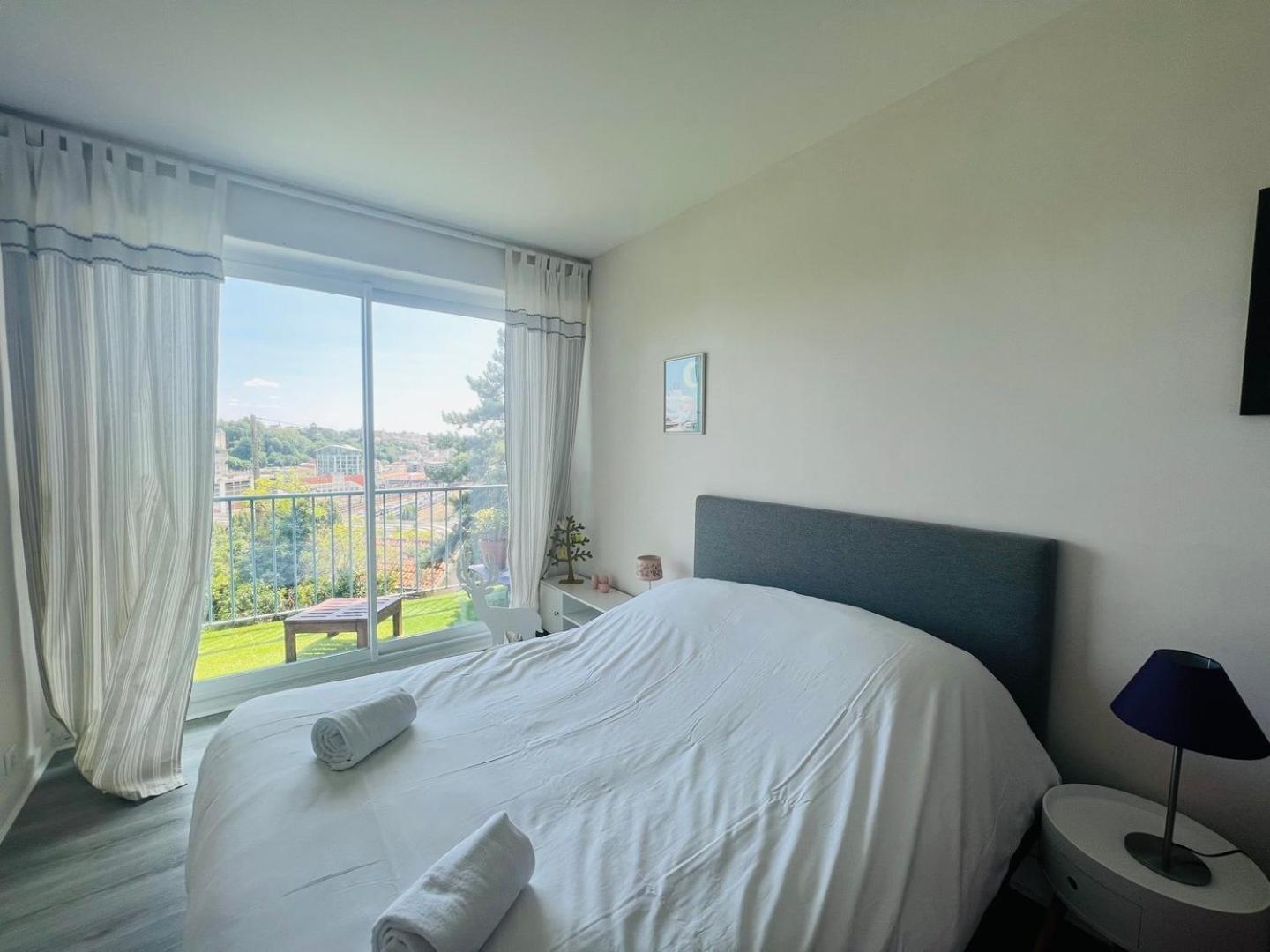 Le Retro - Splendide Appartement Poitiers Eksteriør billede